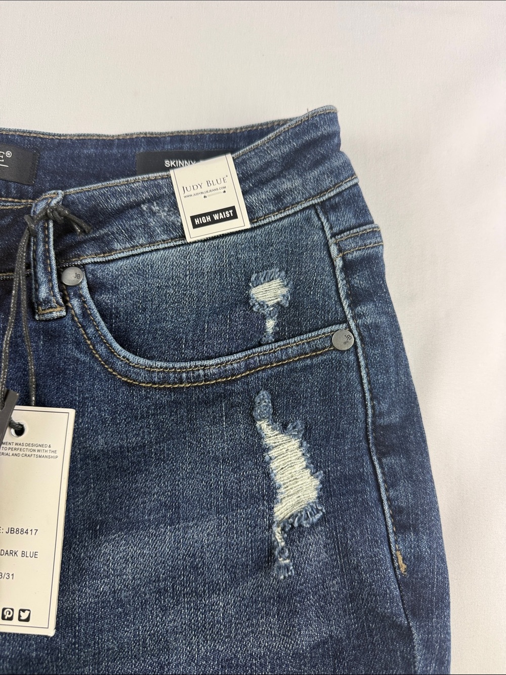 Judy Blue High Rise Skinny Jeans Raw Hem Ankle Women's Size 31 - Picture 4 of 10